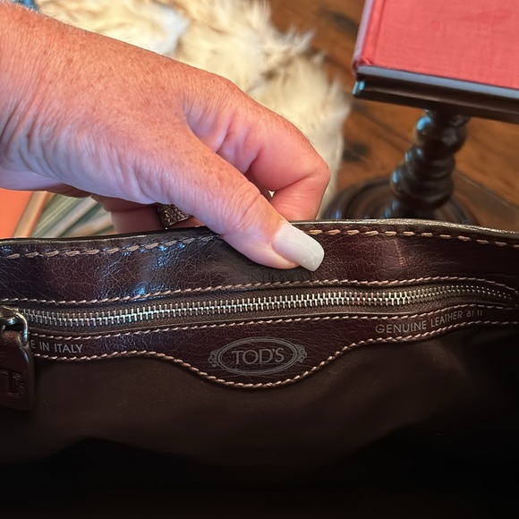 Tod’s Suede Shoulder Hobo Bag - Picture 8 of 11